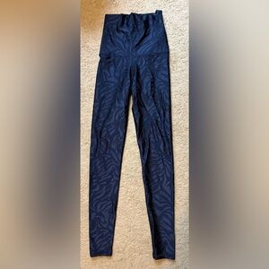 Emily Hsu Designs Women Navy Zebra Leggings Size S